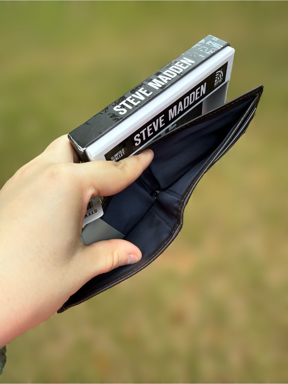 Steve Madden Mens Wallet - Picture 4 of 4